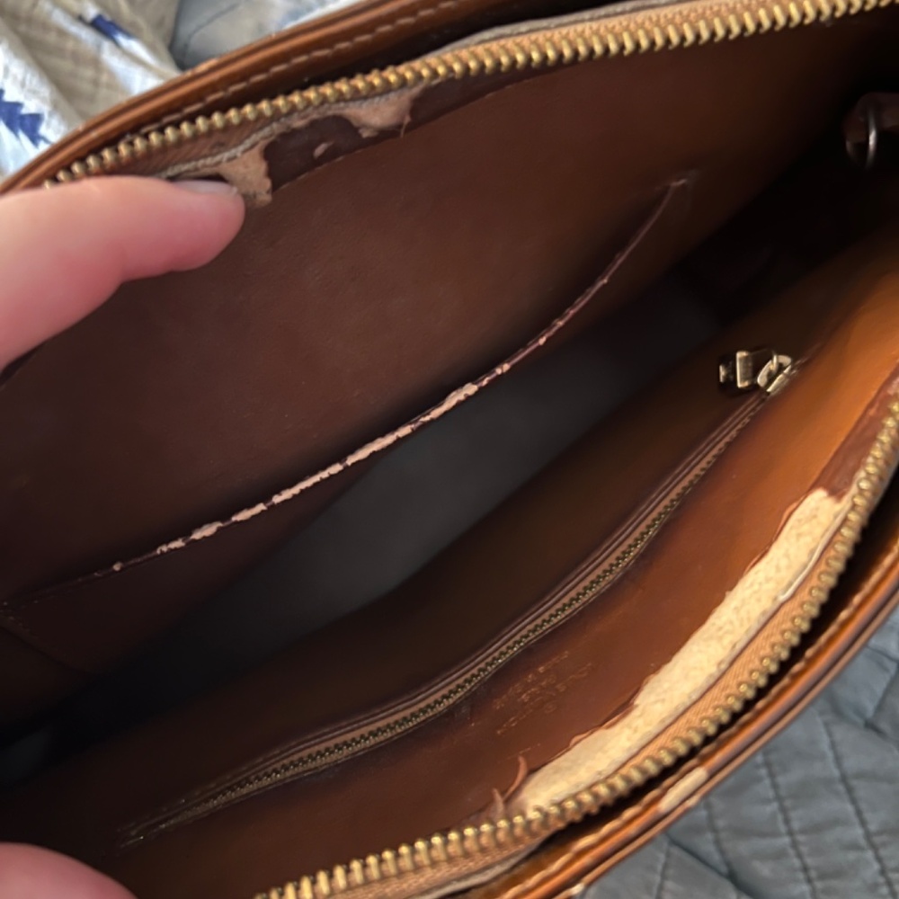Louis Vuitton Purse - Picture 3 of 7
